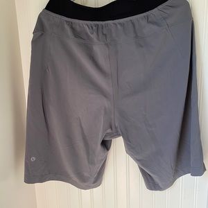 Men’s Lululemon Core Shorts 11” Sz S